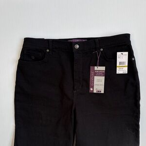 Gloria Vanderbilt Amanda Supreme stretch Size 14 Average